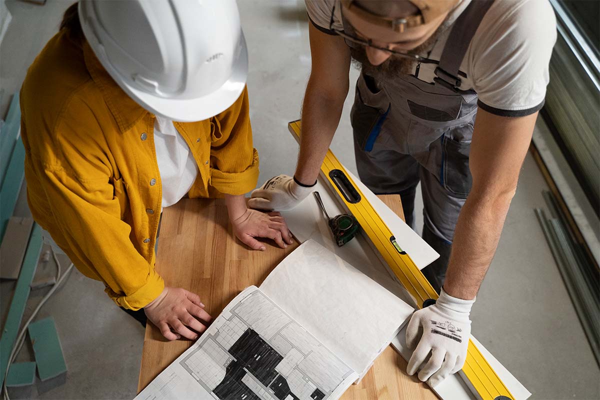 Half-day course On-site and Virtual Classroom courses Up to 12 delegates per course Understand how to identify and avoid disturbing asbestos during routine work, in line with Regulation 10 of the Control of Asbestos Regulations 2012.