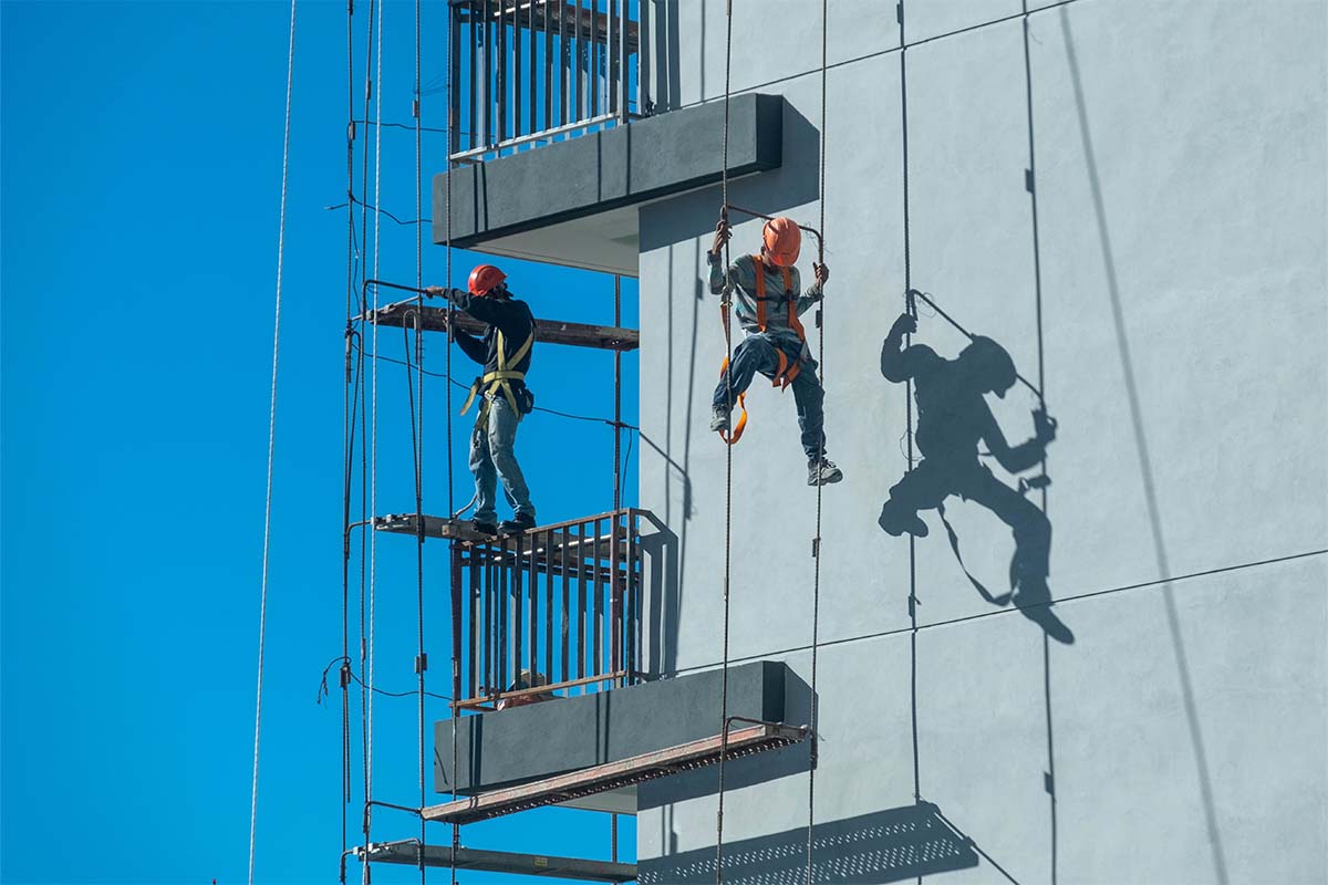 Half-day course On-site and Virtual Classroom courses Up to 12 delegates per course Understand how to identify and avoid disturbing asbestos during routine work, in line with Regulation 10 of the Control of Asbestos Regulations 2012.
