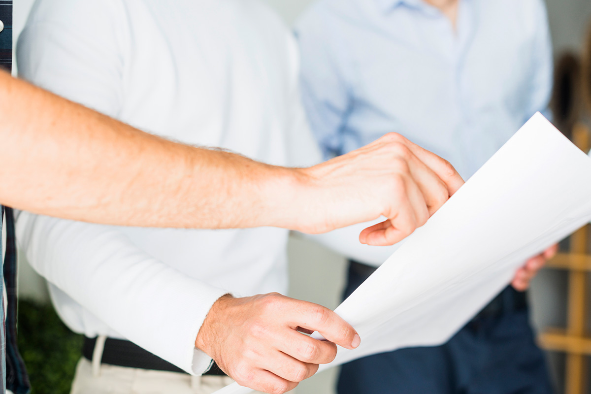 Half-day course On-site and Virtual Classroom courses Up to 12 delegates per course Understand how to identify and avoid disturbing asbestos during routine work, in line with Regulation 10 of the Control of Asbestos Regulations 2012.